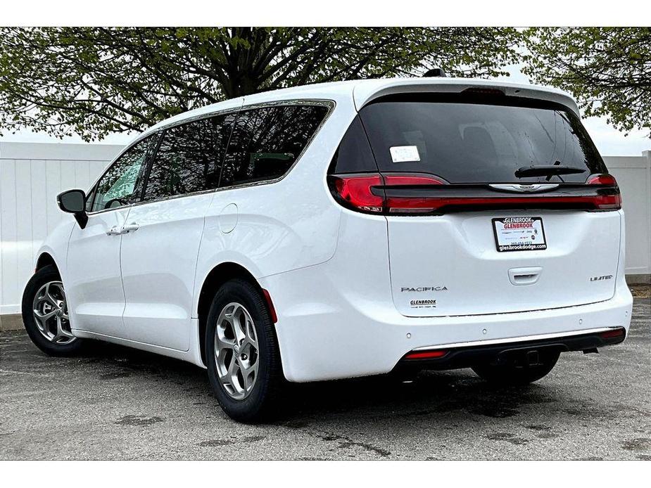 new 2024 Chrysler Pacifica car, priced at $47,388