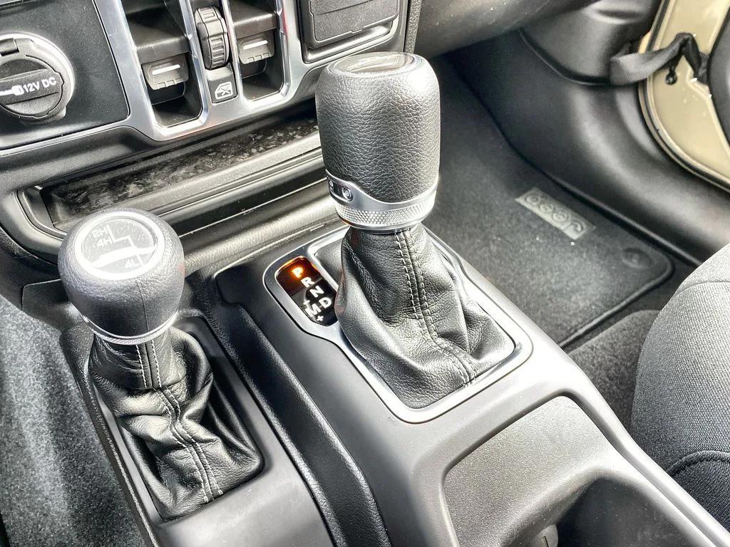 new 2025 Jeep Gladiator car, priced at $42,846