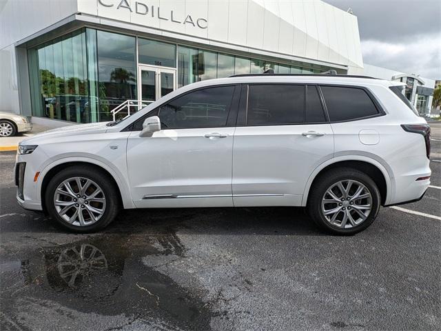 used 2020 Cadillac XT6 car, priced at $27,900