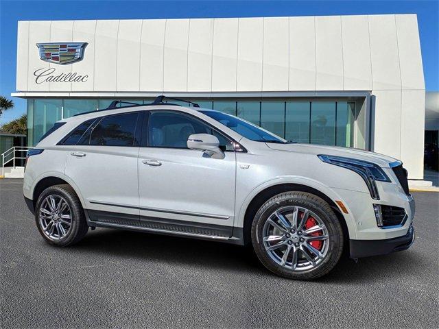 new 2025 Cadillac XT5 car, priced at $62,090