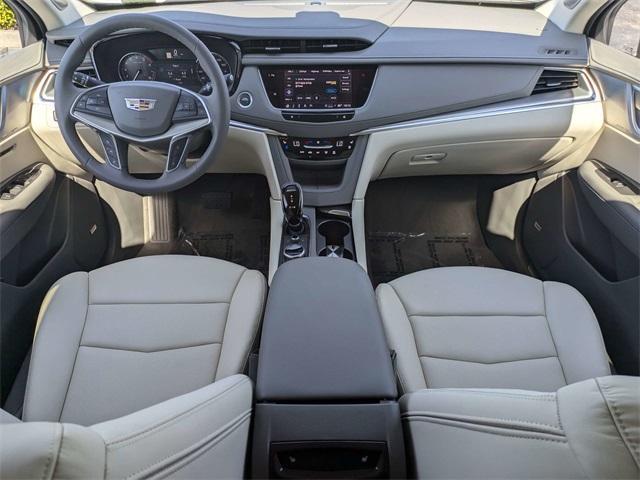 new 2025 Cadillac XT5 car, priced at $54,590