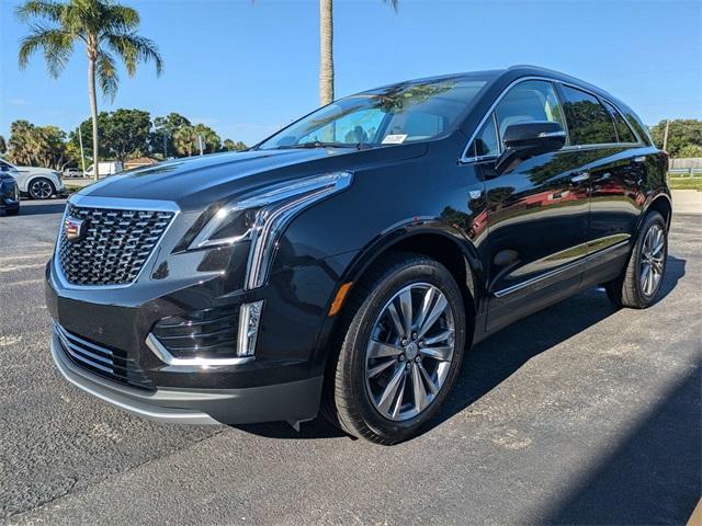 new 2025 Cadillac XT5 car, priced at $53,990