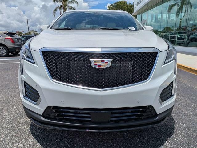 new 2025 Cadillac XT5 car, priced at $62,385