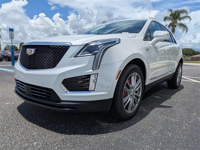 new 2025 Cadillac XT5 car, priced at $62,385