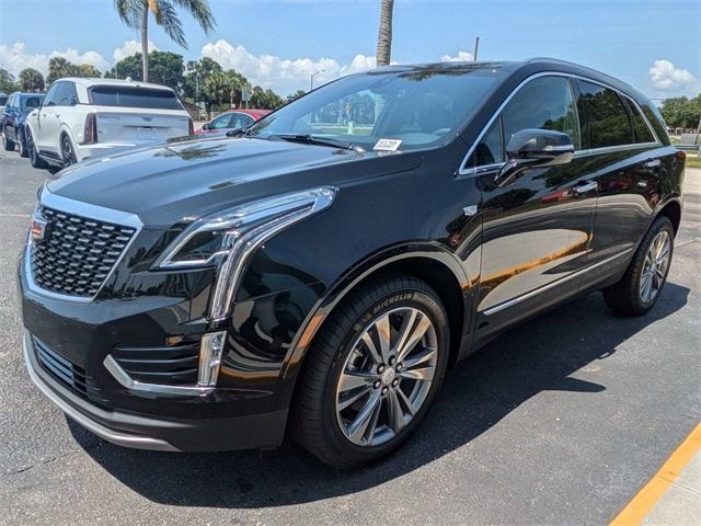 new 2025 Cadillac XT5 car