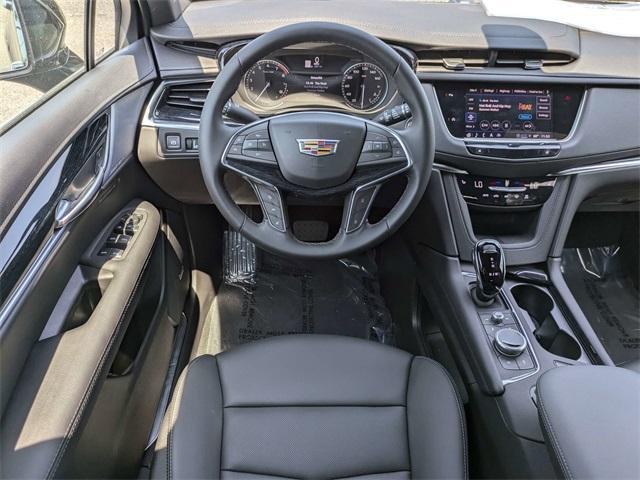 new 2025 Cadillac XT5 car