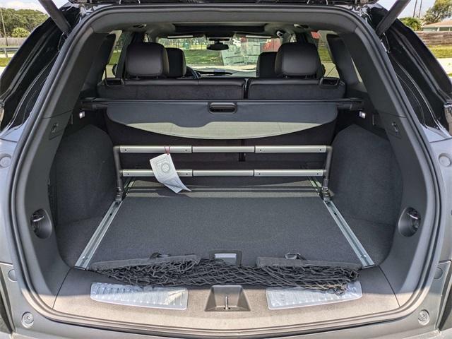 new 2025 Cadillac XT5 car
