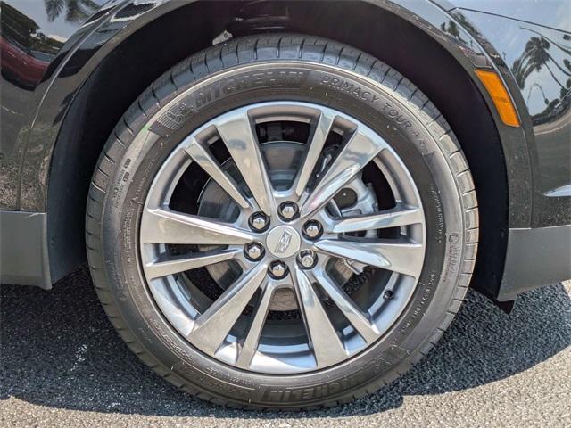 new 2025 Cadillac XT5 car