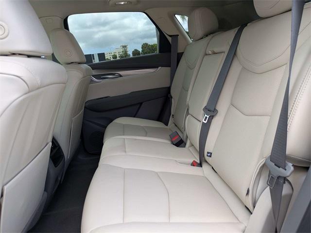 new 2025 Cadillac XT5 car, priced at $55,390