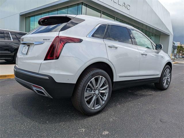 new 2025 Cadillac XT5 car, priced at $55,390