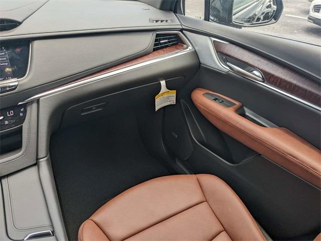 new 2025 Cadillac XT5 car, priced at $64,035