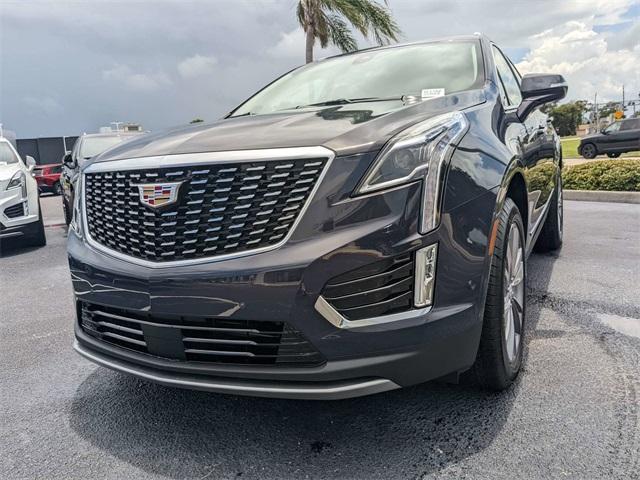 new 2025 Cadillac XT5 car, priced at $54,790