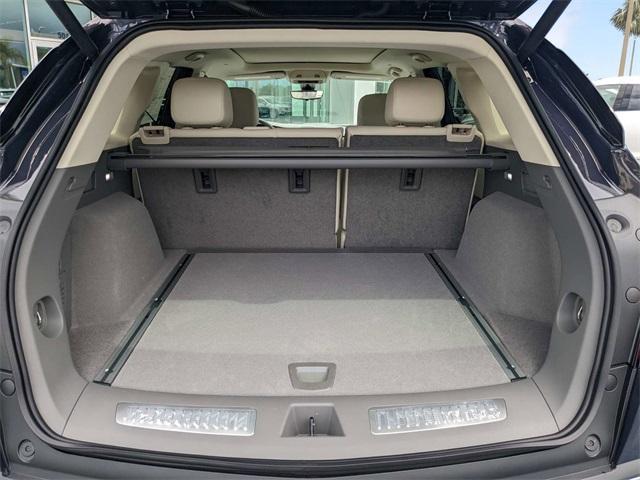 new 2025 Cadillac XT5 car, priced at $54,790