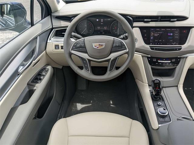 new 2025 Cadillac XT5 car, priced at $54,790