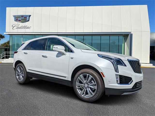 new 2025 Cadillac XT5 car, priced at $55,890