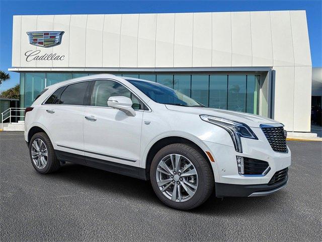 new 2025 Cadillac XT5 car, priced at $56,289