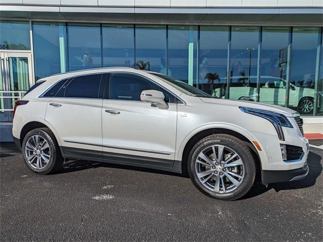 new 2024 Cadillac XT5 car, priced at $53,064