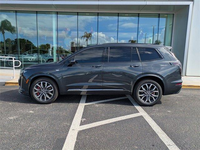 used 2023 Cadillac XT6 car, priced at $34,000