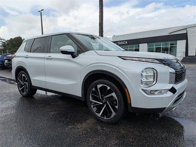 used 2022 Mitsubishi Outlander car, priced at $21,900