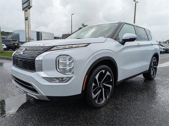 used 2022 Mitsubishi Outlander car, priced at $21,900