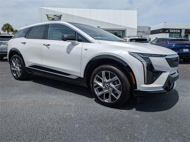 new 2025 Cadillac OPTIQ car, priced at $57,844