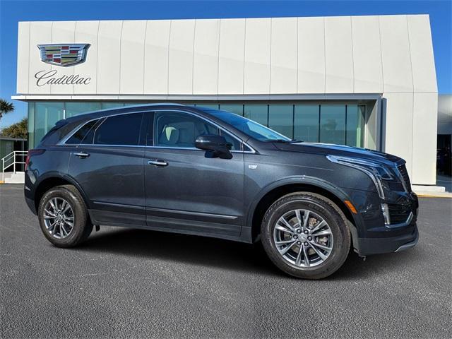 used 2023 Cadillac XT5 car, priced at $29,400