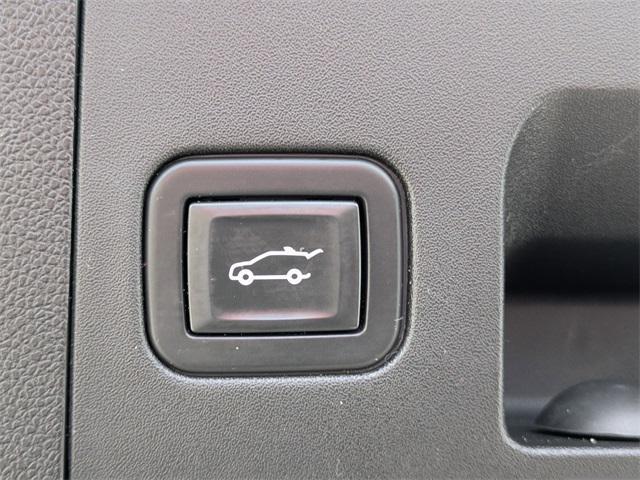 used 2020 Cadillac XT4 car, priced at $20,000