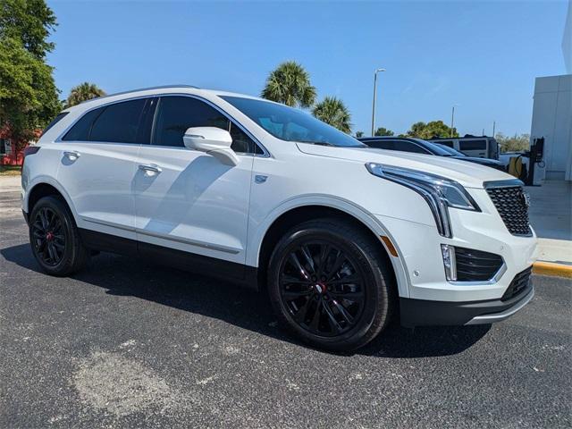 new 2025 Cadillac XT5 car