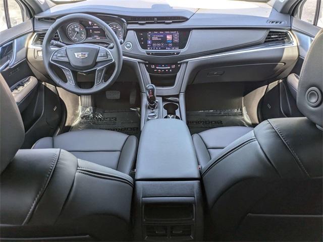 new 2025 Cadillac XT5 car