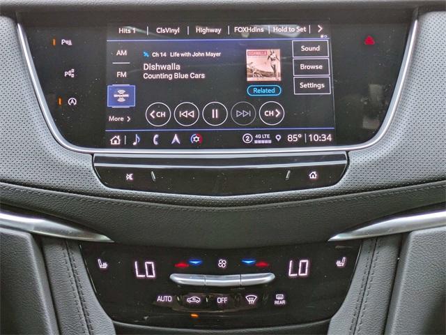 new 2025 Cadillac XT5 car