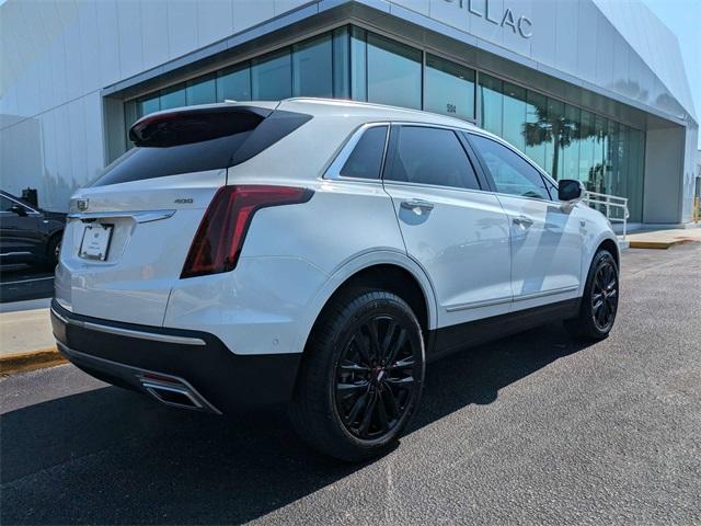 new 2025 Cadillac XT5 car