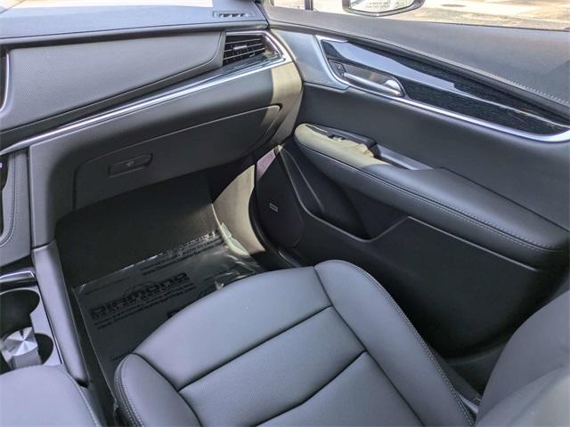 new 2025 Cadillac XT5 car