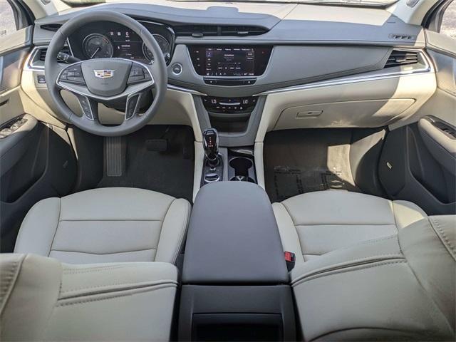 new 2025 Cadillac XT5 car, priced at $56,165