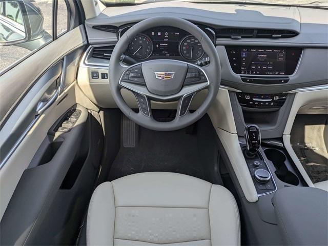 new 2025 Cadillac XT5 car, priced at $56,165