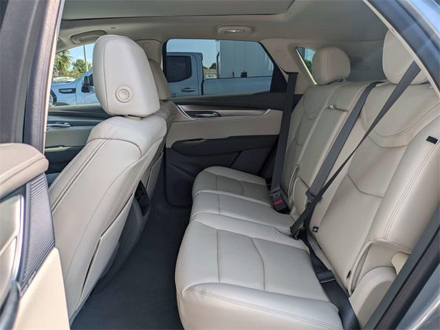 new 2025 Cadillac XT5 car, priced at $56,165