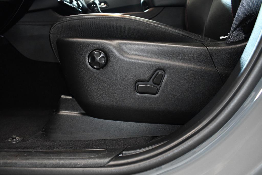 used 2023 Dodge Durango car, priced at $31,990