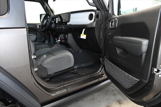 new 2025 Jeep Wrangler car, priced at $45,875