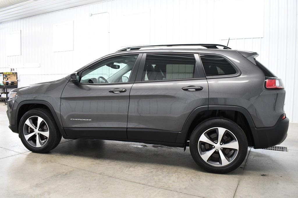 used 2022 Jeep Cherokee car, priced at $25,370