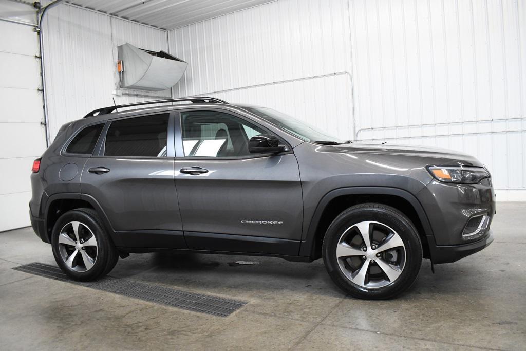 used 2022 Jeep Cherokee car, priced at $25,370