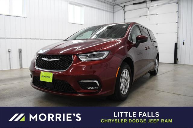 used 2023 Chrysler Pacifica car, priced at $24,290