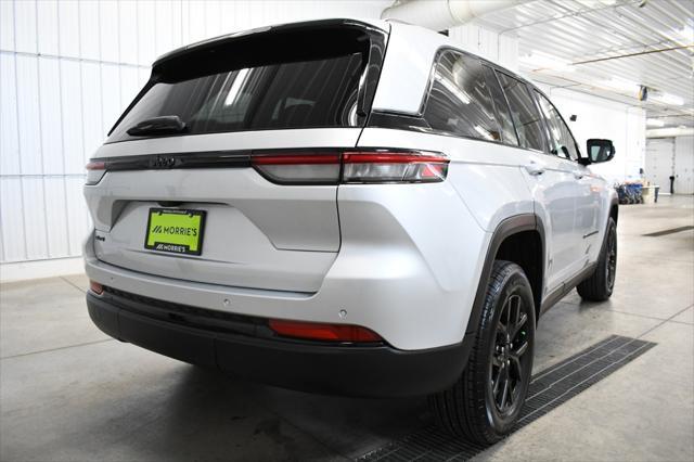 used 2024 Jeep Grand Cherokee car, priced at $40,880