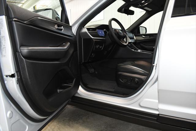 used 2024 Jeep Grand Cherokee car, priced at $40,880