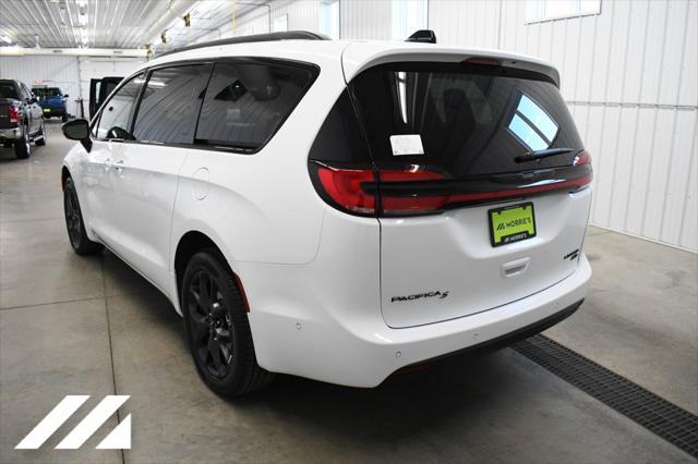 new 2024 Chrysler Pacifica car, priced at $53,167