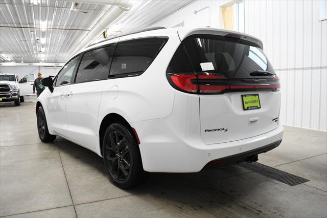 new 2025 Chrysler Pacifica car, priced at $51,955