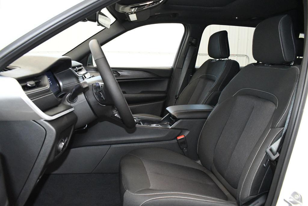 new 2025 Jeep Grand Cherokee L car, priced at $45,375