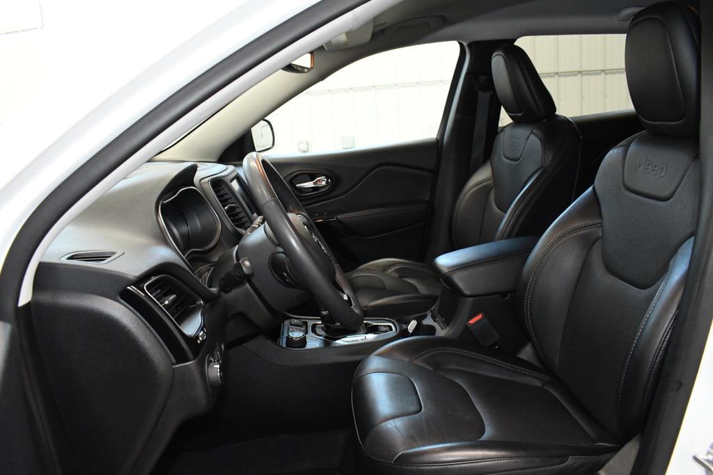 used 2023 Jeep Cherokee car, priced at $23,890
