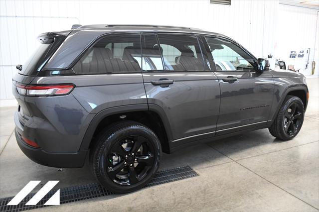 new 2024 Jeep Grand Cherokee car, priced at $47,030