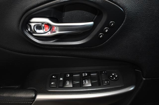 used 2019 Jeep Cherokee car, priced at $19,980