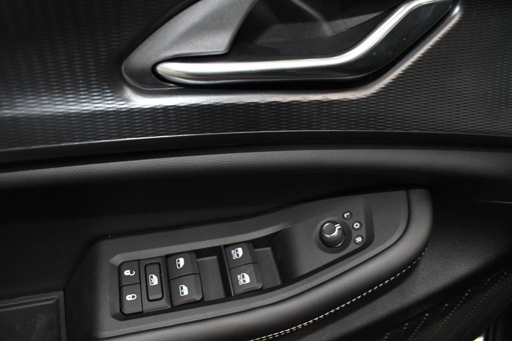 new 2025 Jeep Grand Cherokee car, priced at $41,927