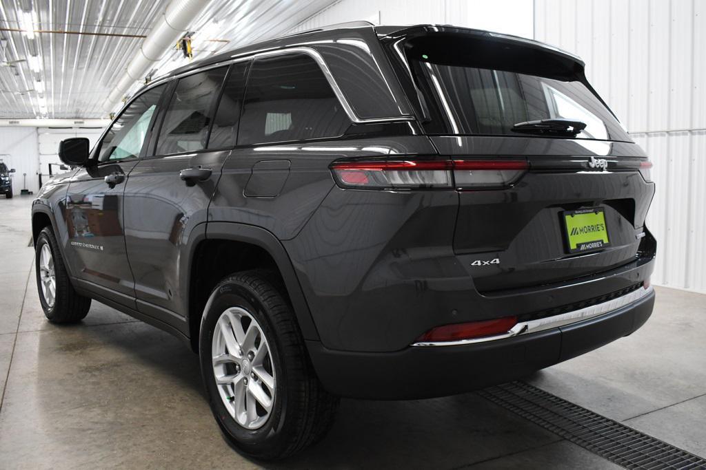 new 2025 Jeep Grand Cherokee car, priced at $41,927